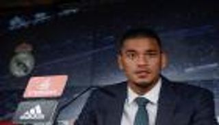 بعد حصوله على قميصه.. أريولا يصف كاسياس بالملهم 