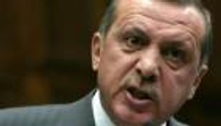 الرقابة على الإنترنت.. حرية التعبير في مشنقة أردوغان