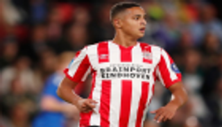 البخاري ينصح المغربي إيحيتاران بالتألق على الطريقة اللاتينية