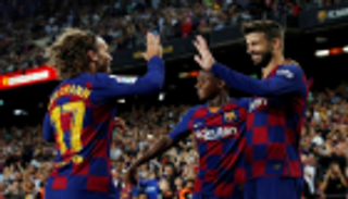 برشلونة يصحح مساره ويسحق فالنسيا بخماسية في الدوري الإسباني