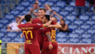 روما يهزم ساوسولو برباعية ويحقق انتصاره الأول في الدوري الإيطالي