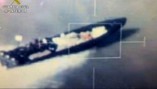 الحرس المدني الإسباني ينشر صورة لزورق سريع استخدم في نقل مخدرات للشبكة