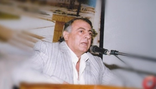 الناقد المسرحي المصري أحمد سخسوخ