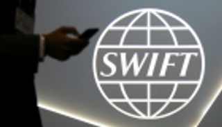 بديل "سويفت".. خطوة إيرانية مصيرها الفشل