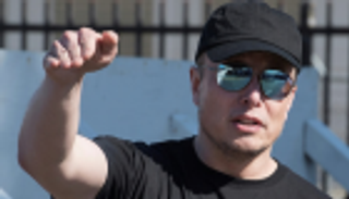 إيلون ماسك أمام القضاء.. متهم بـ"التشهير" بعالم بريطاني