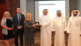 ملتقى الأعمال الإماراتي - البولندي يبحث تعزيز التعاون الاستثماري