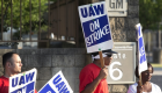 50 ألفا يضربون عن العمل في جنرال موتورز الأمريكية 