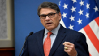 استخدام احتياطي النفط الاستراتيجي.. قرار أمريكي "عائم"