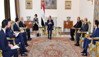 جانب من لقاء الرئيس المصري مع وزير الخارجية الفرنسي
