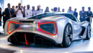 "لوتس إيفايا" الخارقة تنطلق في الشرق الأوسط من الإمارات