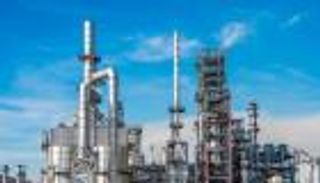 مصر تنفذ مشروعات بتروكيماوية باستثمارات 2 مليار دولار