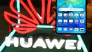 هواوي تتحدى أمريكا بأذكى هواتف 5G.. وعقبة جوجل مستمرة