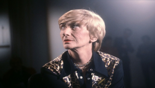 الكاتبة الفرنسية الراحلة فرنسواز ساغان 