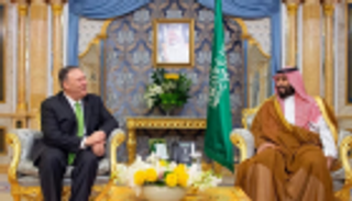 محمد بن سلمان يبحث مع بومبيو الأوضاع في المنطقة