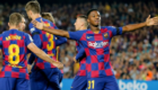 24 ساعة تفصل فاتي عن منتخب إسبانيا.. وبرشلونة في مأزق