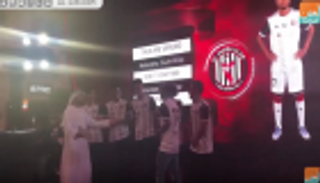 بالفيديو.. الجزيرة يحتفل مع جماهيره بالموسم الجديد لدوري الخليج العربي