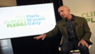 مؤسس "أمازون" يتعهد بتسريع مكافحة تغير المناخ.. وهذه خطته