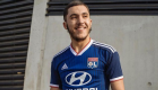 "فاتي" جديد.. الجزائري شرقي على أعتاب الظهور الأول مع ليون