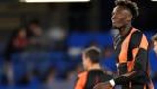 "تعلم مني".. دروجبا لم يتفاجأ بتألق أبراهام نجم تشيلسي