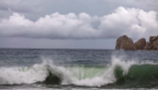 أمطار ورياح خلال اجتياح "لورينا" خليج كاليفورنيا 