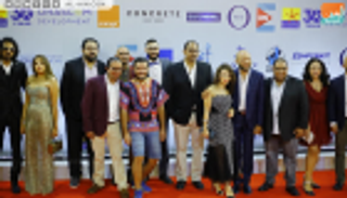 "الجونة السينمائي" يحتفي بالفيلم المصري "لما بنتولد"