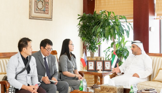 رئيس غرفة أبوظبي في لقائه مع وفد من الفلبين