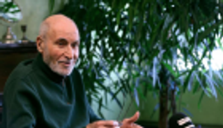 مؤسسات خامنئي تستحوذ على ثروات الإيرانيين.. لا رقابة عليها