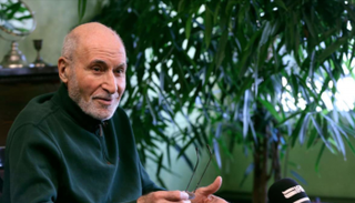 الناشط بهزاد نبوي تحدث عن استحواذ مؤسسات خامنئي على ثروات الإيرانيين