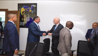 إنفانتينو والخطيب