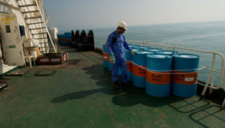 إيران تواجه ارتباكا في صناعتها النفطية