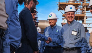 رئيس أرامكو زار المنشآت النفطية عقب الهجوم