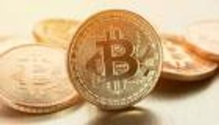 بيتكوين.. توقعات بصعود قوي بعد قرار متاجر فرنسية شهيرة