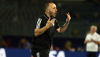 تجاهل محرز.. صلاح مرشح بلماضي الأول لجائزة "الأفضل"