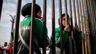 مشجعات إيرانيات