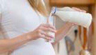 5 طرق لعلاج حرقة المعدة أثناء شهور الحمل الأولى