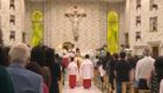 دور العبادة في الإمارات.. تلاحم الأديان على أرض التسامح