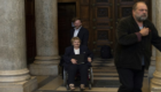 كهربائي بيكاسو ينفي سرقة أعمال الرسام الإسباني: هدية من زوجته