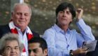 بسبب أزمة الحراس.. هونيس يهدد بمقاطعة بايرن لمنتخب ألمانيا