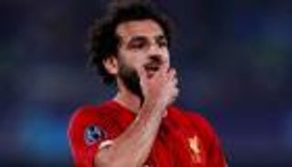 اختار صلاح وفوجئ بميسي.. مدرب السودان يثير جدلا بشأن جائزة "الأفضل"