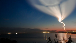 لحظة إطلاق الصاروخ 