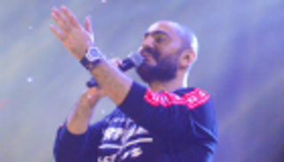 تامر حسني يختتم حفله في إحدى الجامعات بـ"يا رب احفظ مصر"