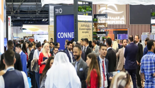 إقبال شديد على زيارة معرض "سيتي سكيب العالمي" بدبي