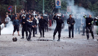 اعتداءات إخوانية على الأمن خلال مظاهرة سابقة