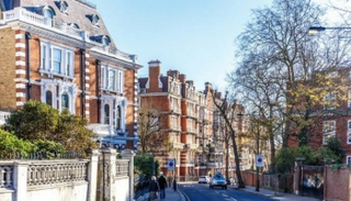 تراجع بنسبة 4% في أسعار عقارات لندن