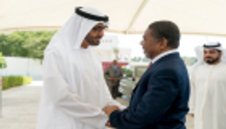 محمد بن زايد ورئيس إقليم زنجبار يبحثان علاقات التعاون المشترك