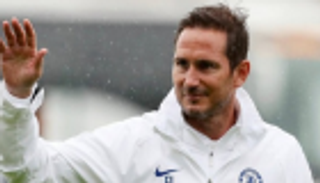 لامبارد يصف انتصار تشيلسي على برايتون بالاستثنائي