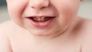 "جل التسنين" خطر على طفلك