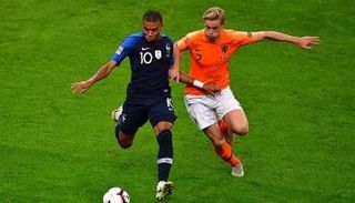 كيليان مبابي ودي يونج