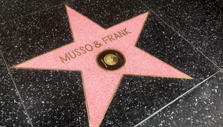 نجمة مطعم "موسو آند فرانك" على ممر الشهرة