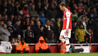 مسعود أوزيل لاعب أرسنال